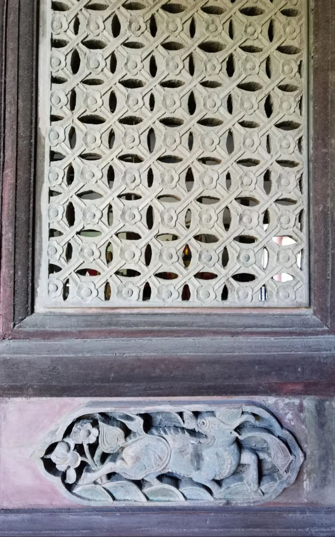 芙蓉四季鱼泉寺寻古 鱼跃山泉中，深山古寺幽