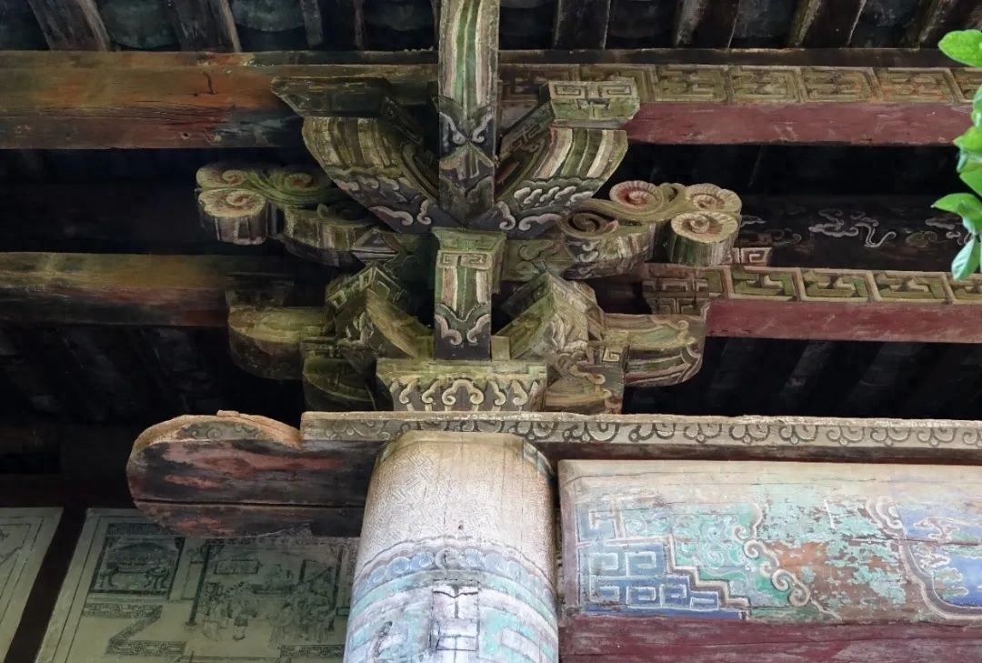 芙蓉四季鱼泉寺寻古 鱼跃山泉中，深山古寺幽