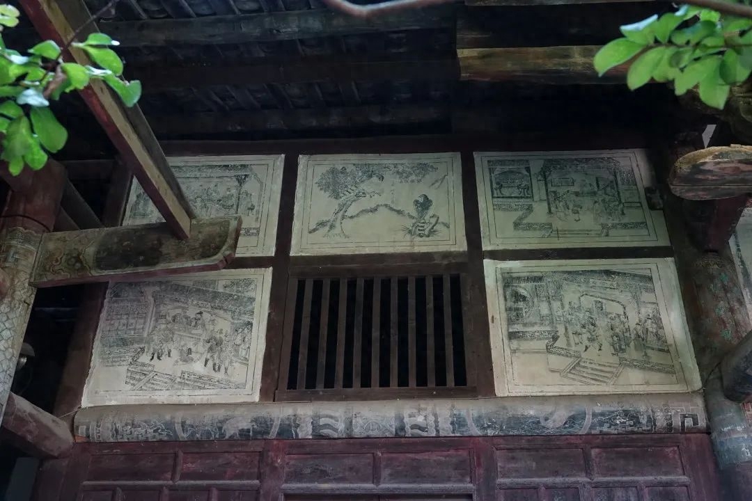 芙蓉四季鱼泉寺寻古 鱼跃山泉中，深山古寺幽