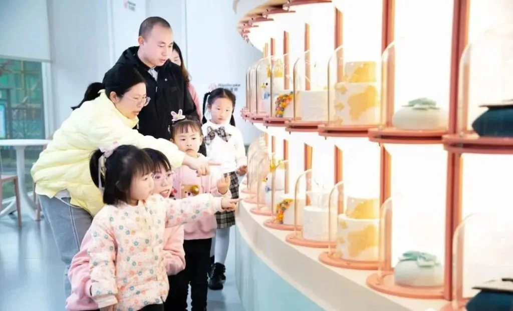 泸州第一个烘焙主题的国家AAA级景区巴蜀好利来啦