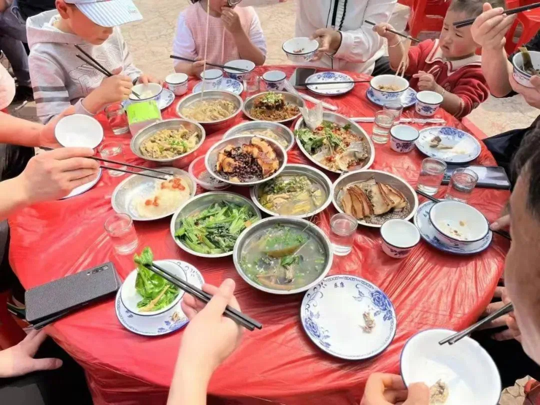 泸州三月赏花攻略 千亩桃花林 汉服入园免门票!