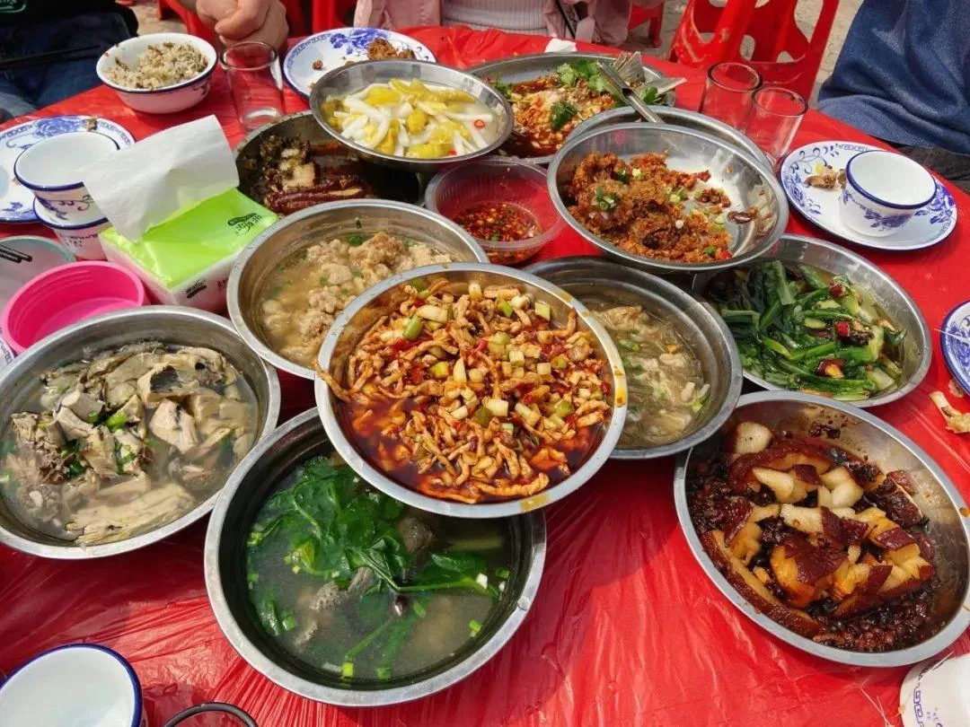 泸州三月赏花攻略 千亩桃花林 汉服入园免门票!