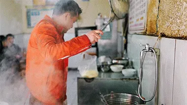 没有一只兔子能活着离开自贡 没有一个人能吃完走得动路