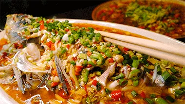 没有一只兔子能活着离开自贡 没有一个人能吃完走得动路