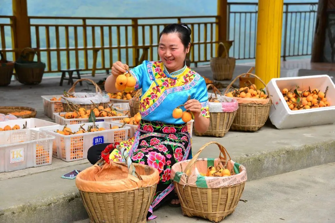 微信图片_20230118153149.jpg 石椅羌寨让乡村旅游更有“羌”调