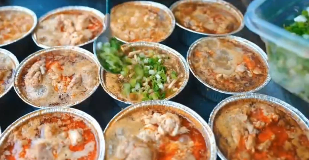 潼川古城小吃街:千年文化一古城,一街美食梦留香
