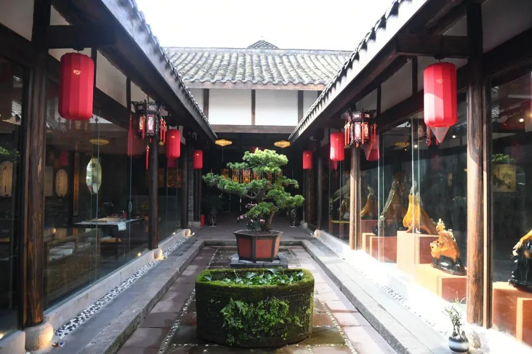 潼川古城:落入凡间的星光