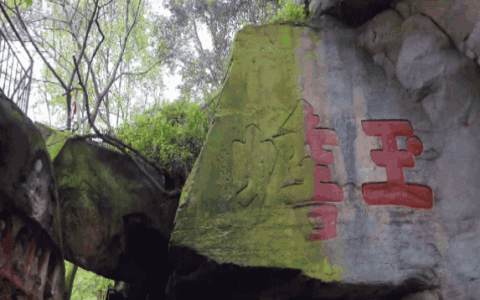仙境！摩崖石刻、十八罗汉、千手观音，“江南小桂林”藏不住了