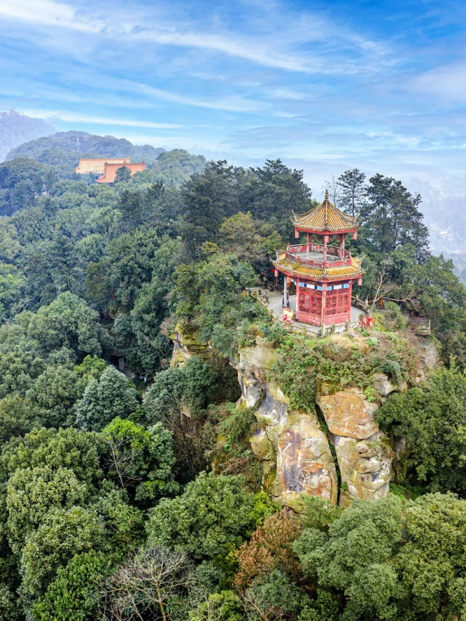 仙境!摩崖石刻、十八罗汉、千手观音,“江南小桂林”藏不住了