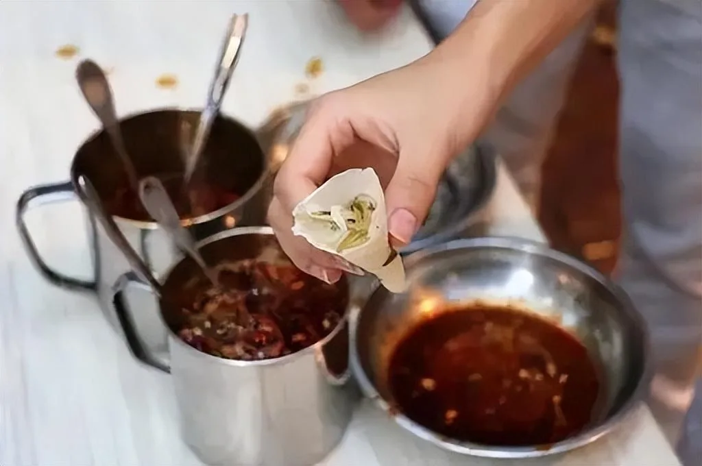 有一种舌尖上的乡愁,叫“叙永葱葱卷”