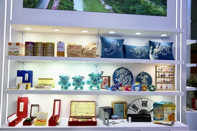 川南四市联合参展 | 第十届四川国际旅游交易博览会开幕(图7) 7.jpg
