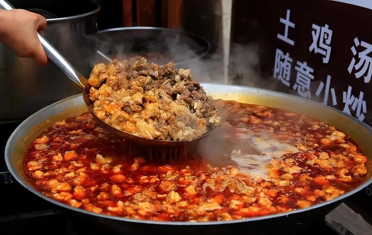 吃红汤羊肉、看主题演出……尧坝又有精彩活动等你来！