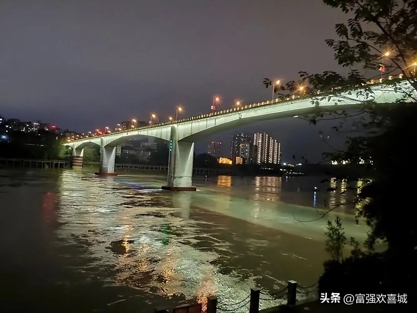 泸州:对不起宜宾,四川第二属于泸州
