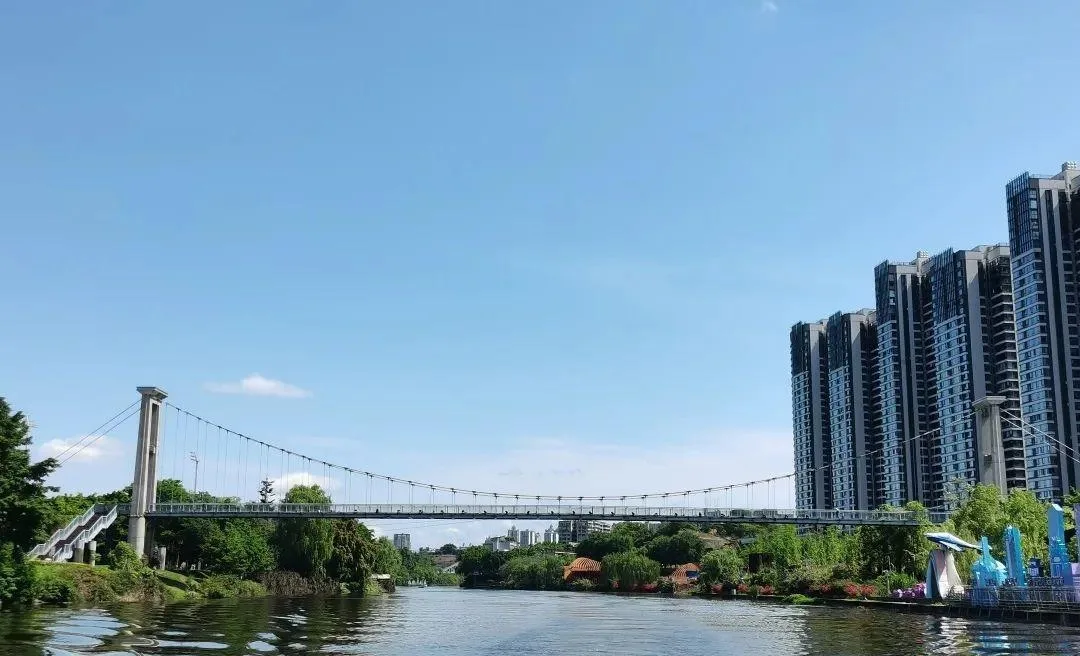 解锁自贡釜溪河畔别样的潋滟风景！