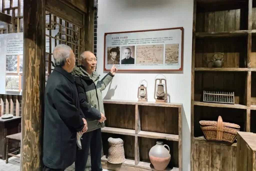 重温昔日|永兴诚创始人张茂玖后人,至永兴诚酱油博览园参观