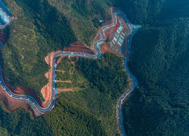 泸州这条乡村公路美出圈!(图7) 7.jpg