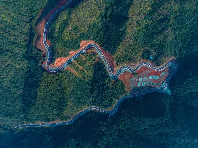 泸州这条乡村公路美出圈!(图6) 6.jpg