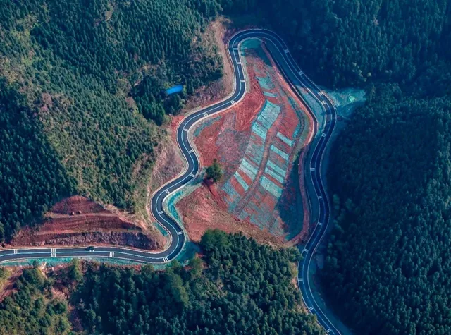 泸州这条乡村公路美出圈!(图9) 9.jpg