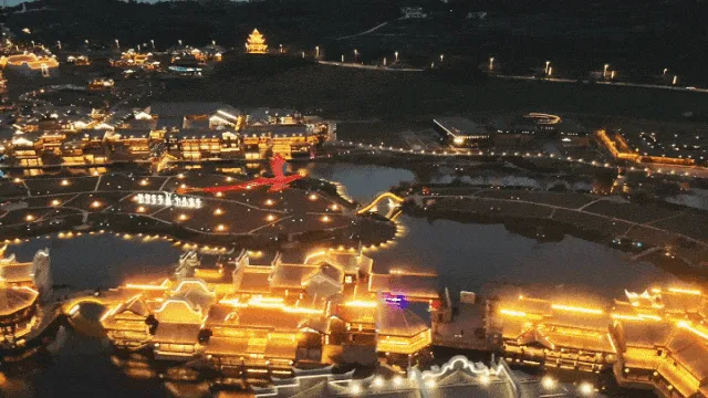这个春节,宜宾好多名场面!(图4) 4.gif