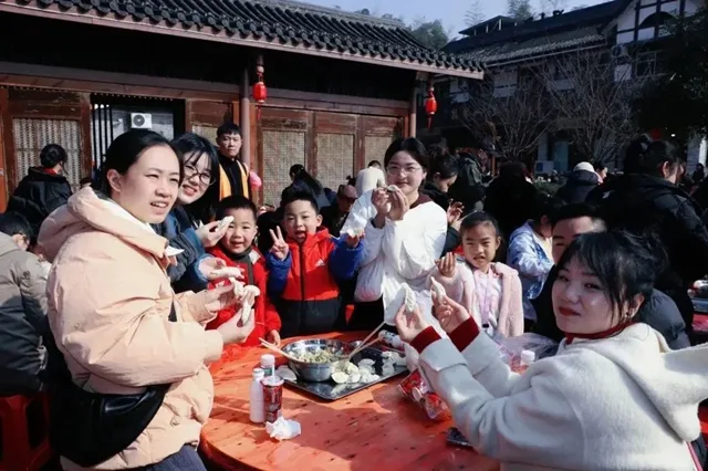 这个春节,宜宾好多名场面!(图16) 16.jpg