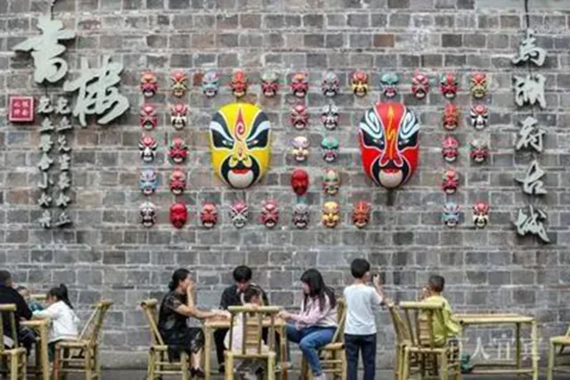 省级旅游休闲街区新增13个!宜宾这个古城上榜!(图6) 6.jpg