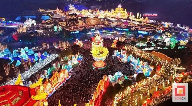 自贡:中华彩灯大世界连续四天全省榜首!
