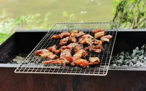 泸一手：烧烤里的烟火人间