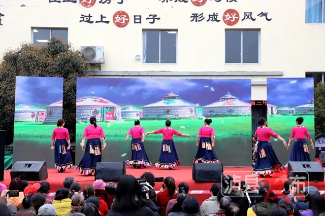 热闹!泸县上千人相约龙贯春会(图5) 5.jpg