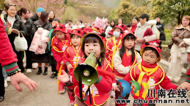 国潮谷韵·花开金兰┃古蔺金兰首届赏花文旅嘉年华开幕(图7) b4bac8fed1784755be86b48836ac616a_b.jpg