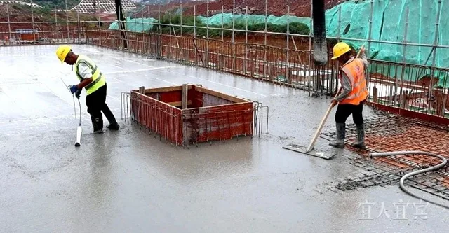 明年5月竣工交付!宜宾这个客运站项目封顶(图1) 县1.jpg