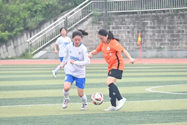 总比分7:0!西南医科大学问鼎四川省第五届“贡嘎杯”高校足球女子校园组冠军