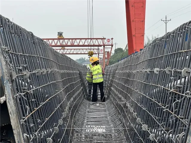 预计年底完成全线工程,自贡至泸州港公路加速建设(图2) 港2.jpg