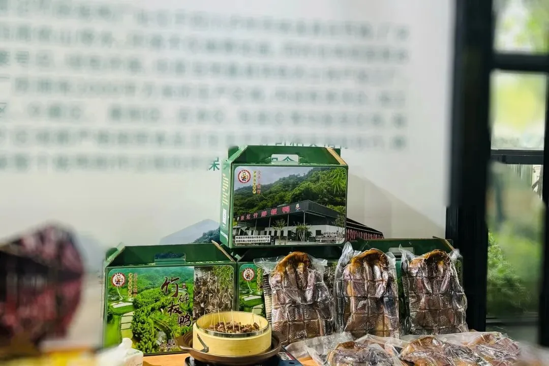 泸州:农产品在地标博览会“热气出笼”(图5) 5.jpg