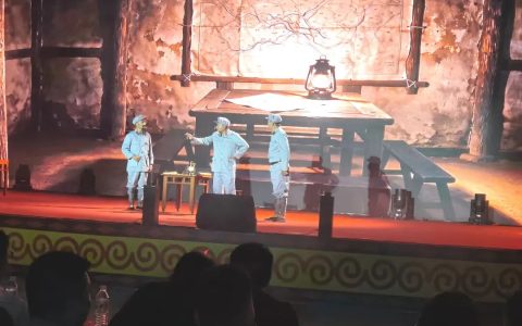 情景大戏燃情乌蒙 万名游客乐享古蔺石屏火把节